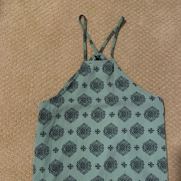 Summer olive green Crop top! - Picture 1 of 2